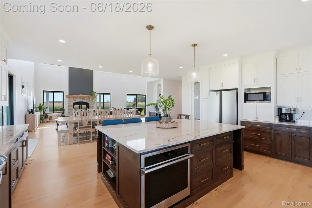 31100 S River Road Harrison Charter Township MI 48045