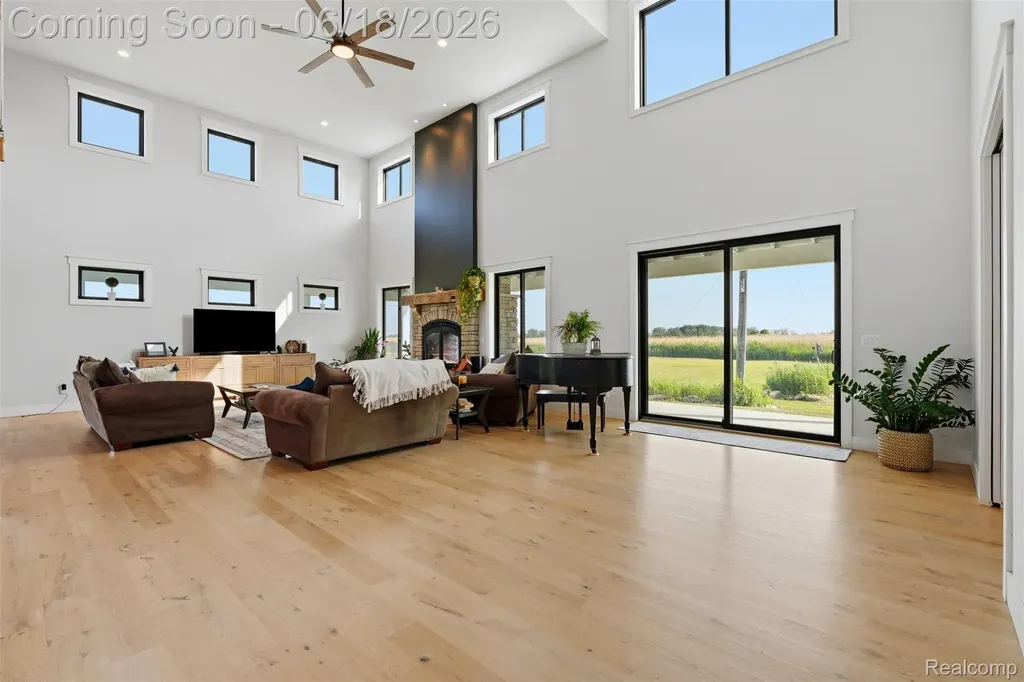 31100 S River Road Harrison Charter Township MI 48045