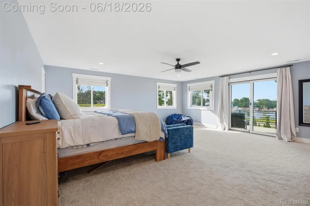 31100 S River Road Harrison Charter Township MI 48045
