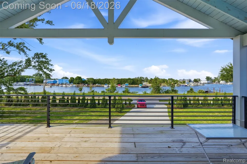 31100 S River Road Harrison Charter Township MI 48045