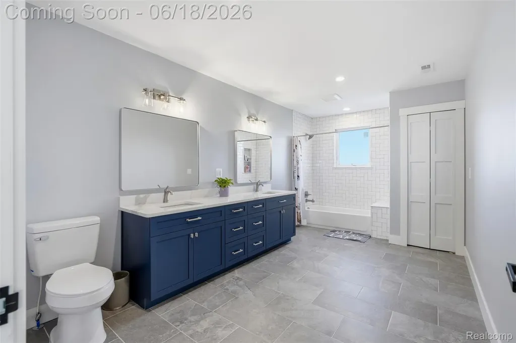 31100 S River Road Harrison Charter Township MI 48045