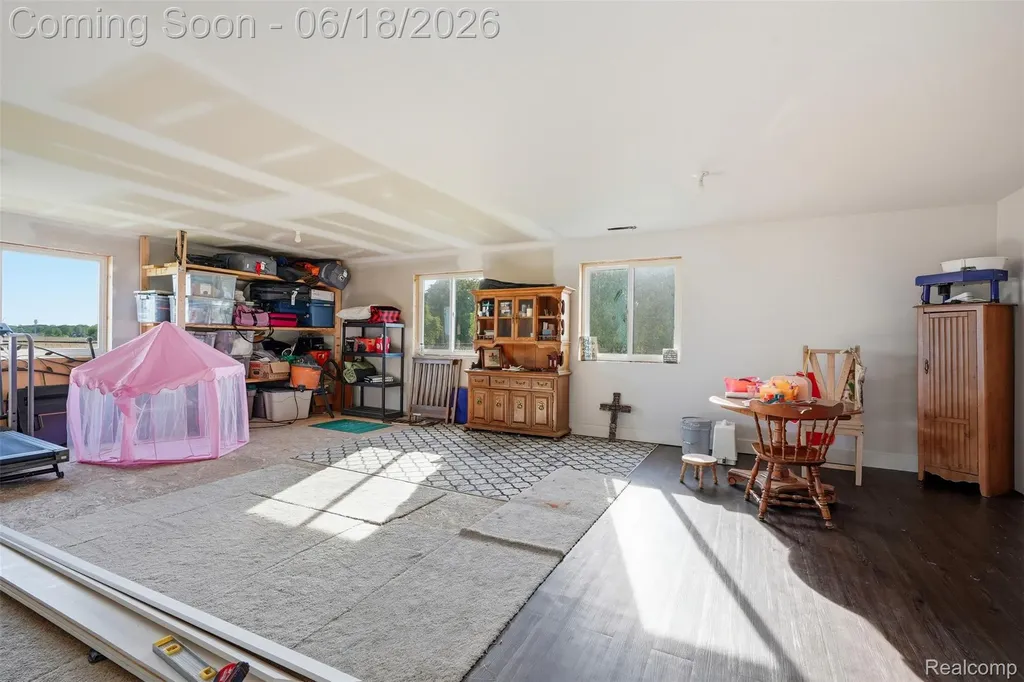 31100 S River Road Harrison Charter Township MI 48045