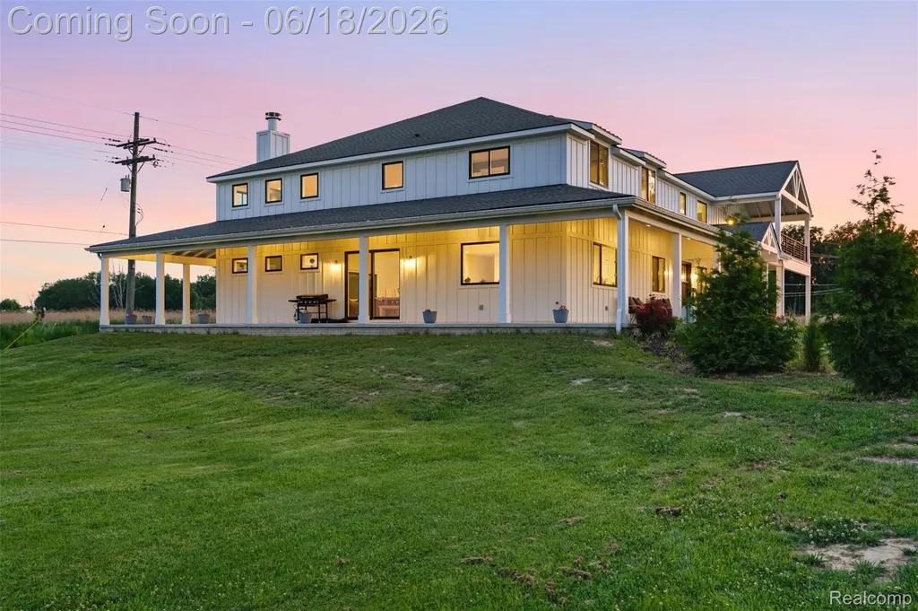 31100 S River Road Harrison Charter Township MI 48045
