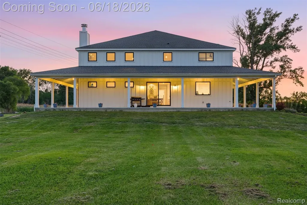 31100 S River Road Harrison Charter Township MI 48045