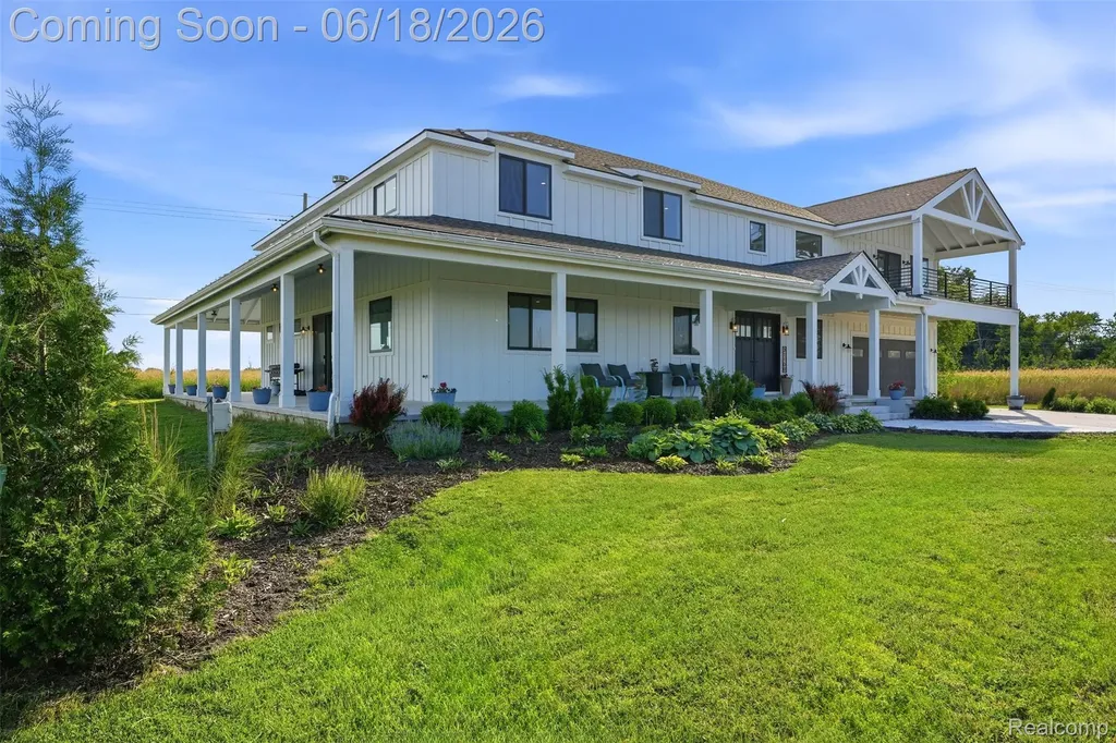 31100 S River Road Harrison Charter Township MI 48045