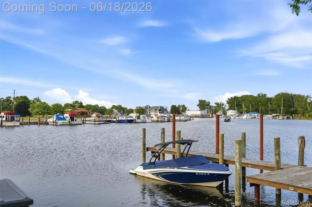 31100 S River Road Harrison Charter Township MI 48045