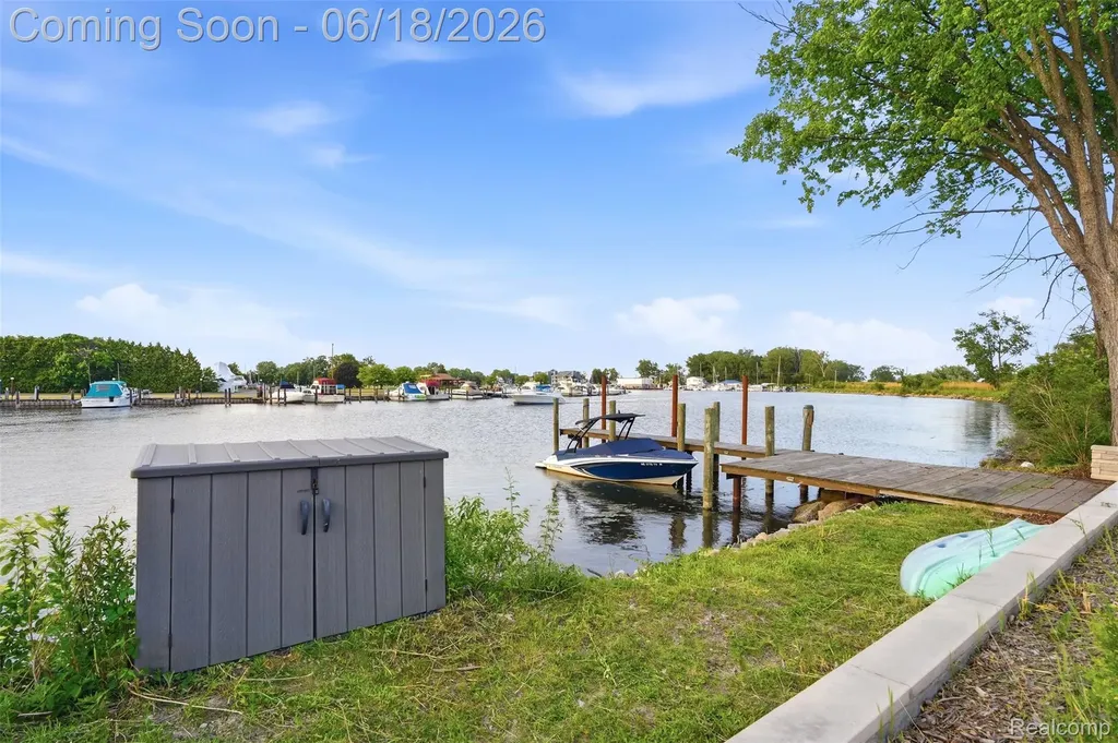 31100 S River Road Harrison Charter Township MI 48045
