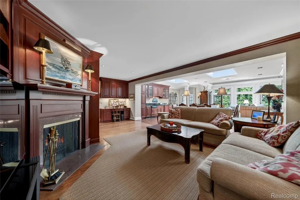 66 Oxford Road Village Of Grosse Pointe Shores City MI 48236