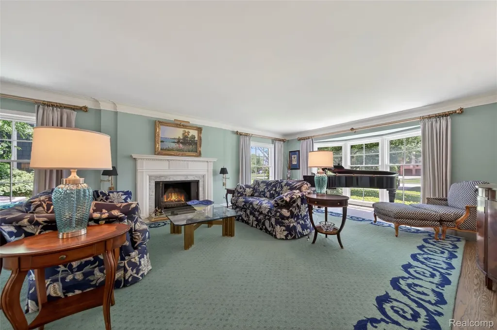 66 Oxford Road Village Of Grosse Pointe Shores City MI 48236