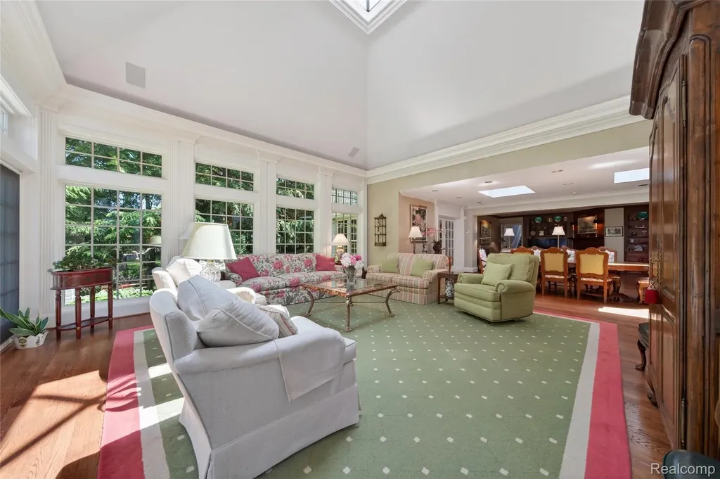 66 Oxford Road Village Of Grosse Pointe Shores City MI 48236