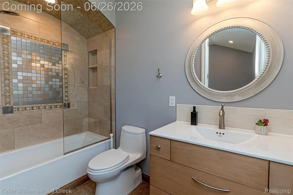 2400 Inwood Road Washington Township MI 48095