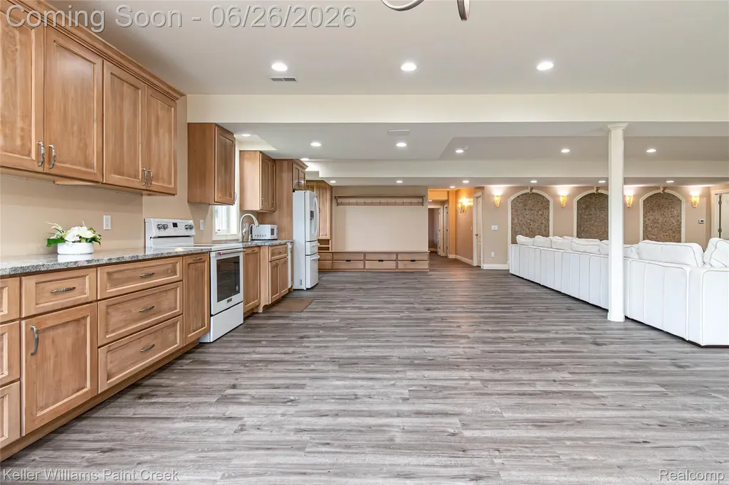 2400 Inwood Road Washington Township MI 48095