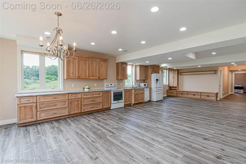 2400 Inwood Road Washington Township MI 48095