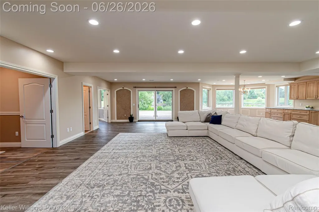 2400 Inwood Road Washington Township MI 48095