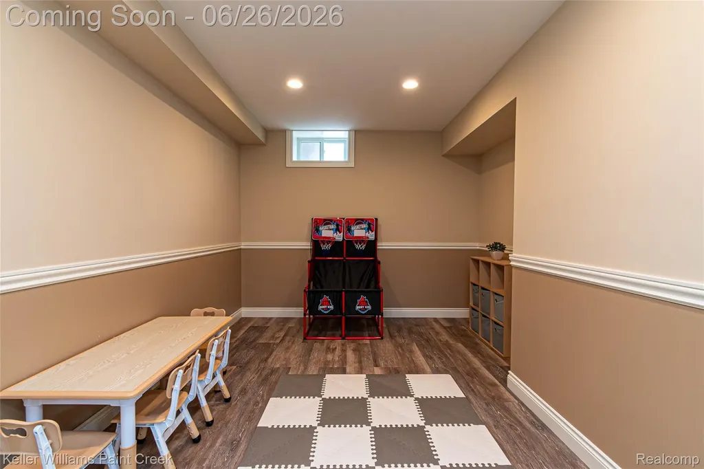 2400 Inwood Road Washington Township MI 48095