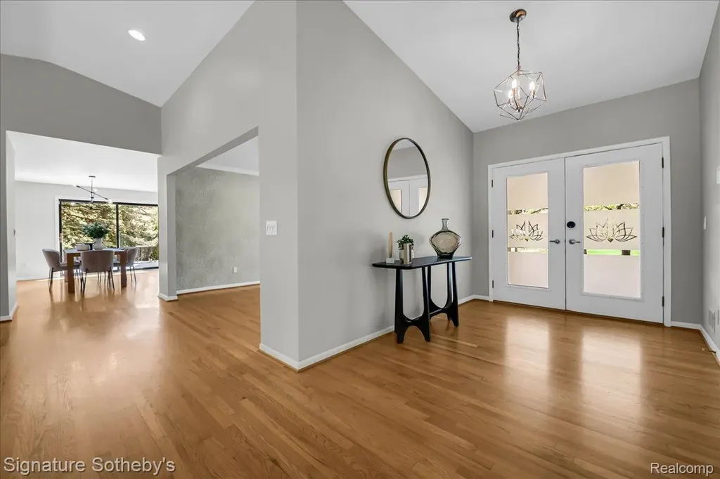 45 Maywood Avenue Bloomfield Hills City MI 48304