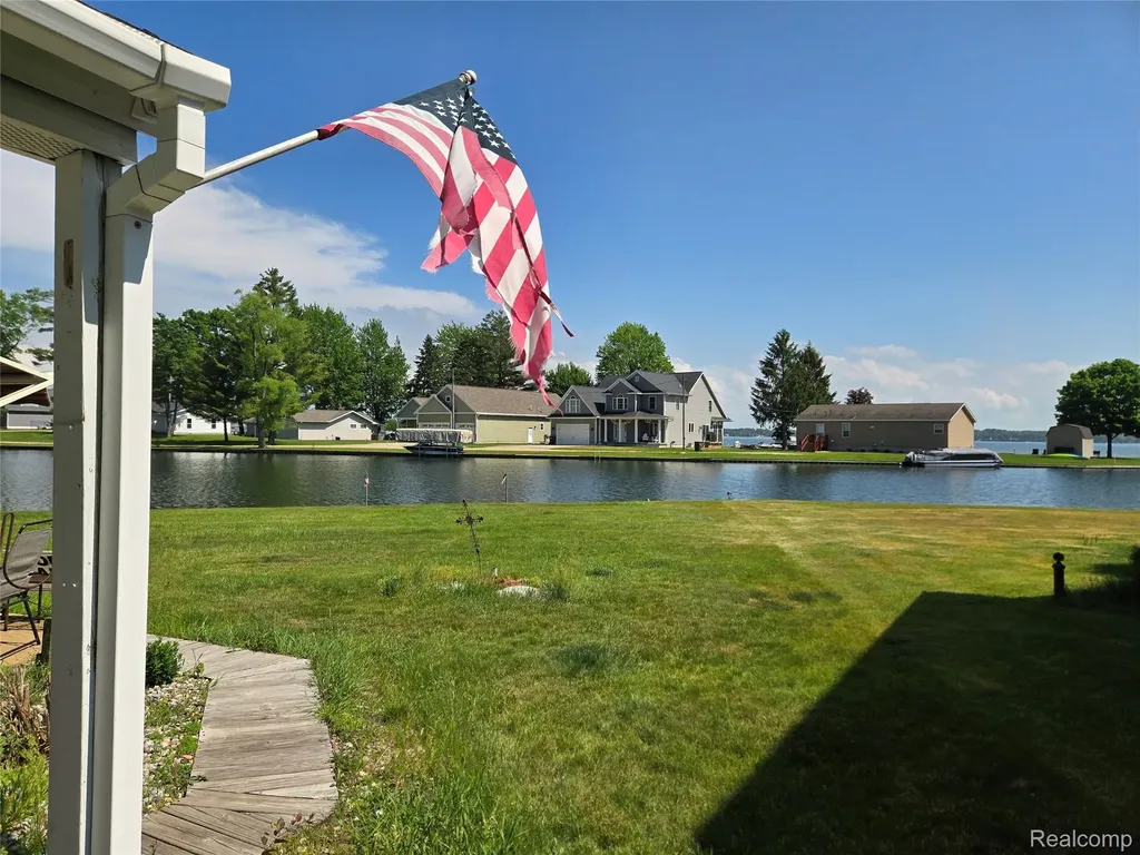 6783 W Northshore Drive Lake Township MI 49651