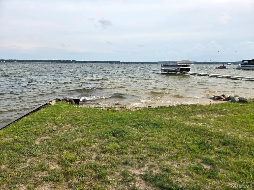 6783 W Northshore Drive Lake Township MI 49651