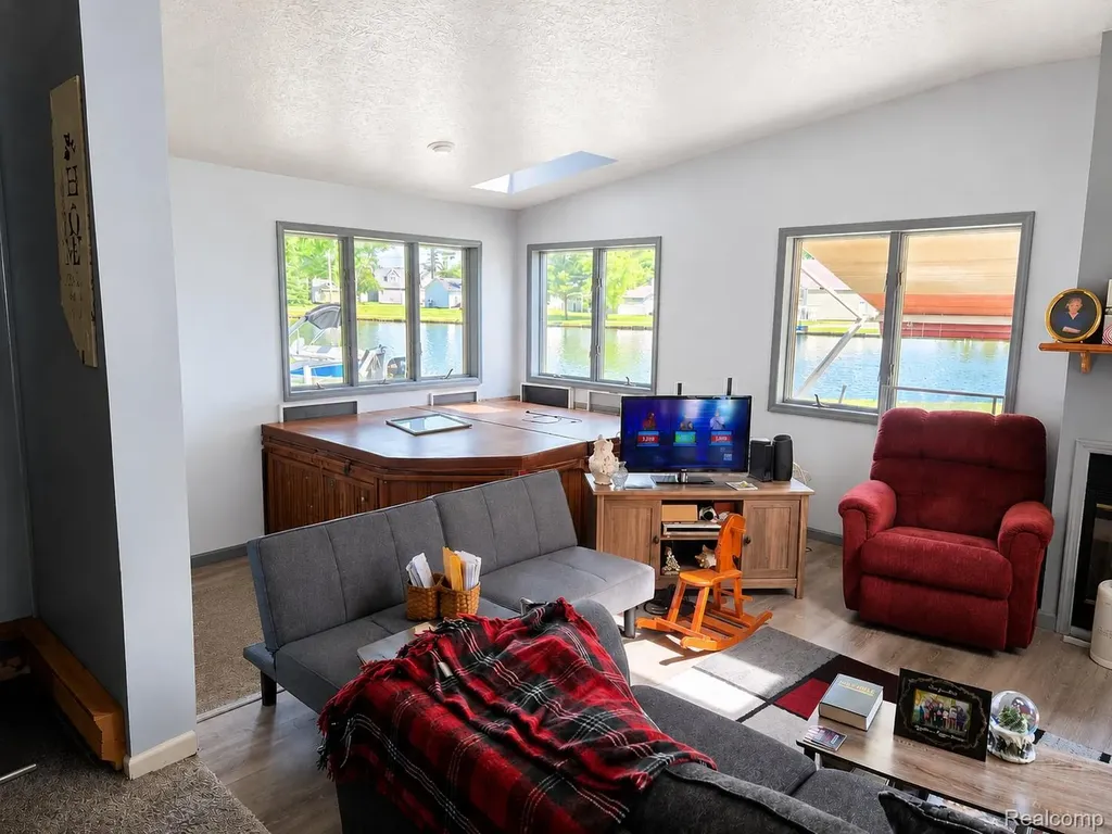 6783 W Northshore Drive Lake Township MI 49651