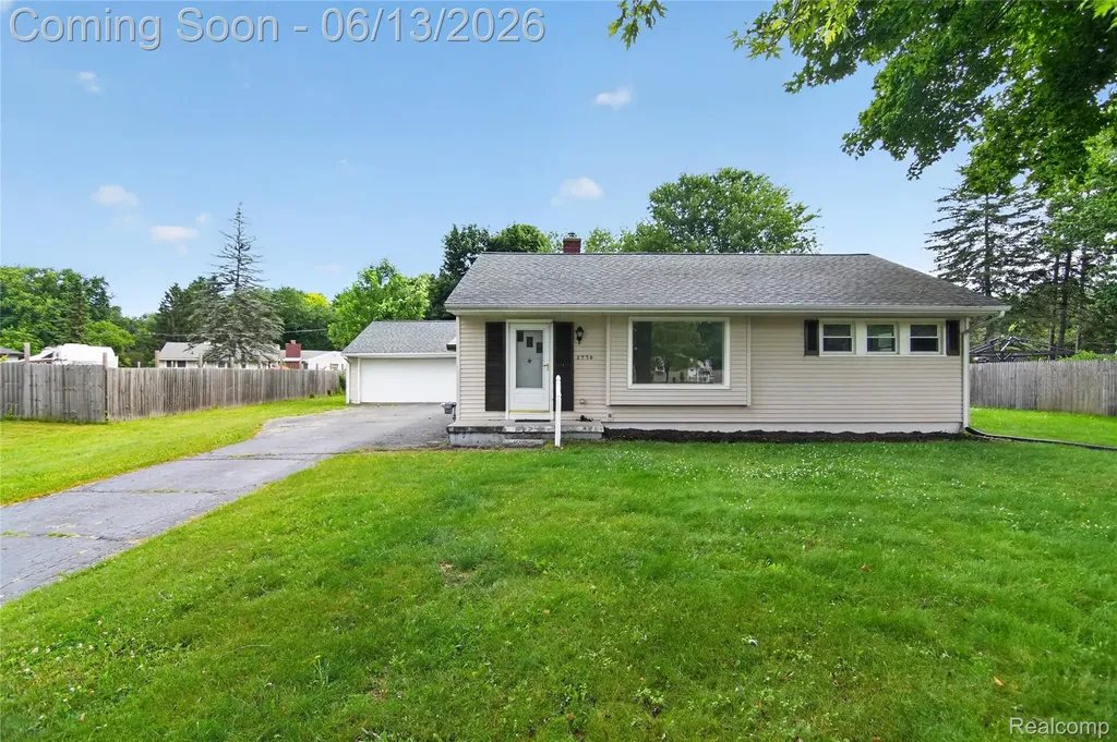 2730 Hillcrest Street Summit Township MI 49203
