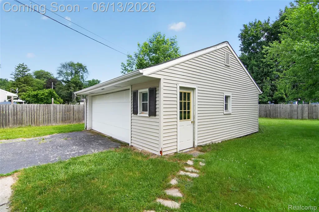 2730 Hillcrest Street Summit Township MI 49203