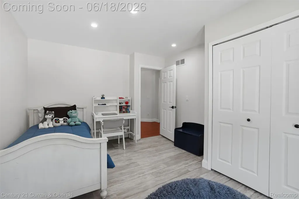 42149 Crestview Circle Northville City MI 48168