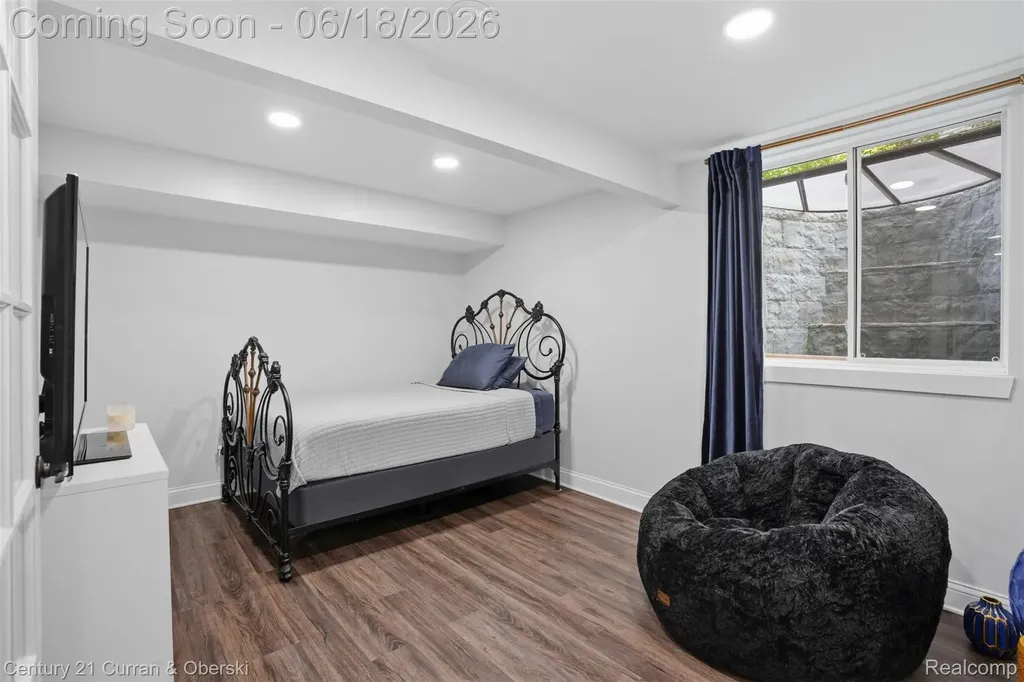 42149 Crestview Circle Northville City MI 48168