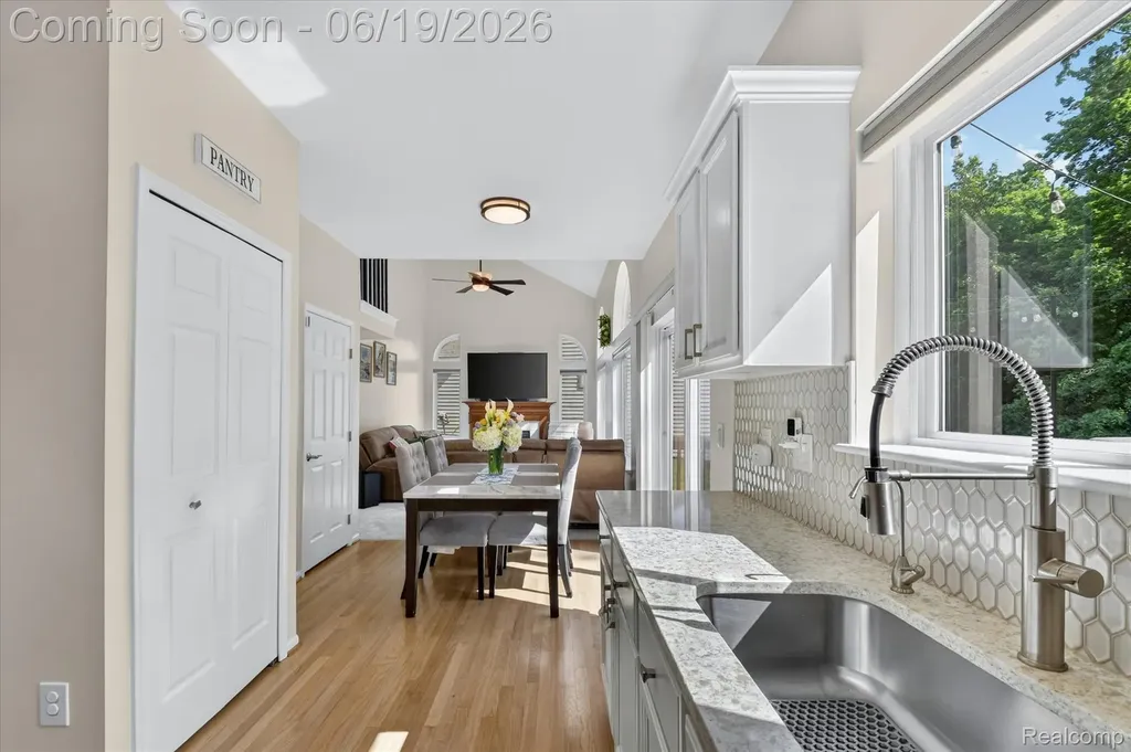 2718 Moosewood Drive Waterford Charter Township MI 48329