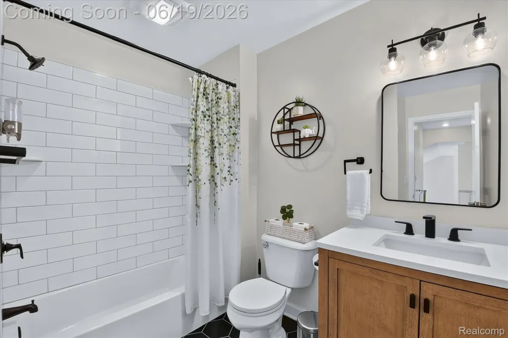 2718 Moosewood Drive Waterford Charter Township MI 48329