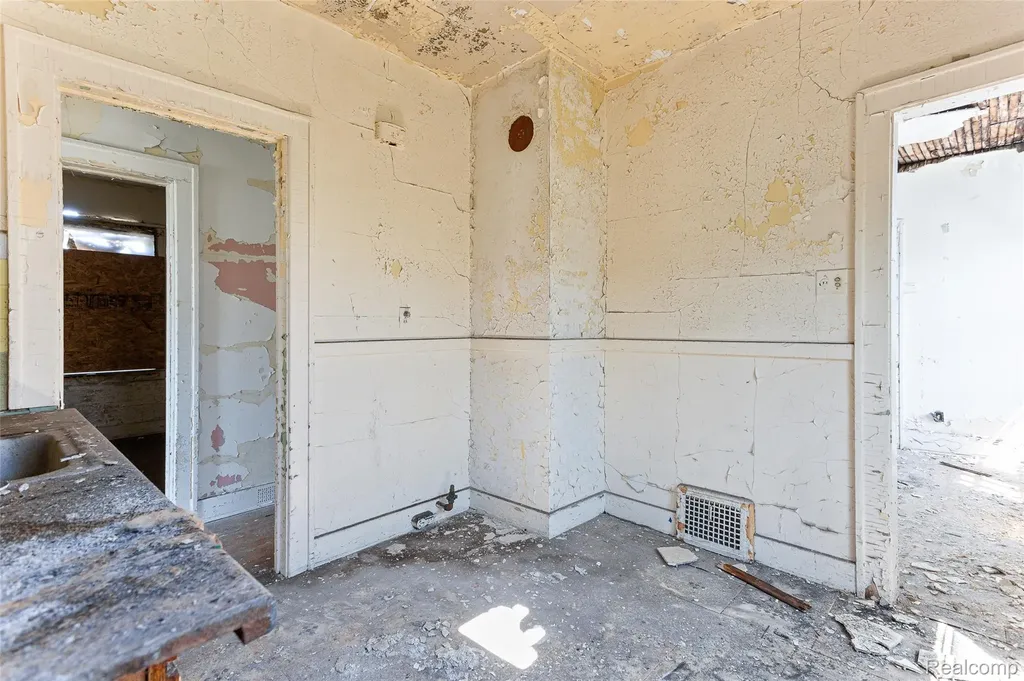 2223 Gray Street Detroit City MI 48215