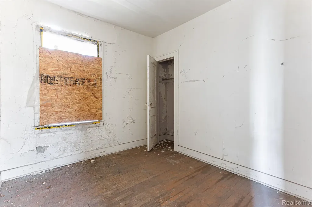 2223 Gray Street Detroit City MI 48215