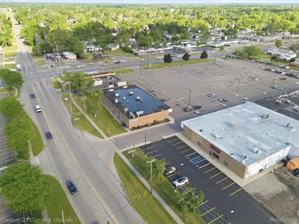 8028 N Middlebelt Road Westland City MI 48185