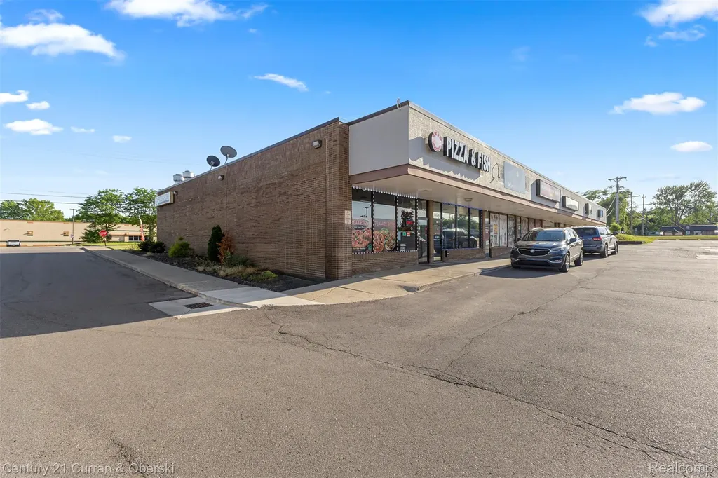 8028 N Middlebelt Road Westland City MI 48185