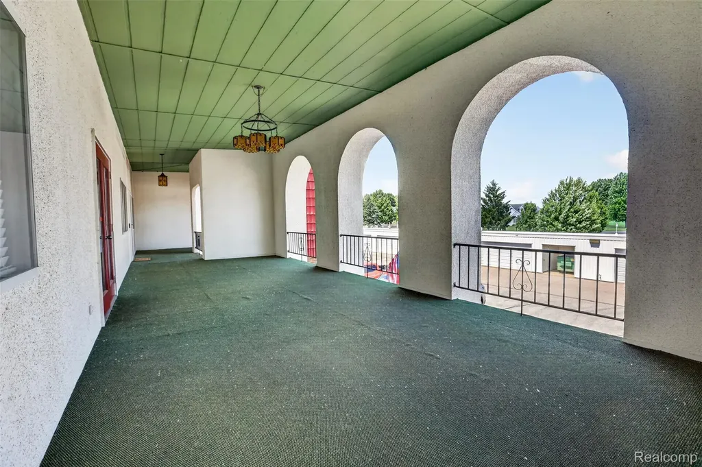 925 Kennely Road Thomas Township MI 48609