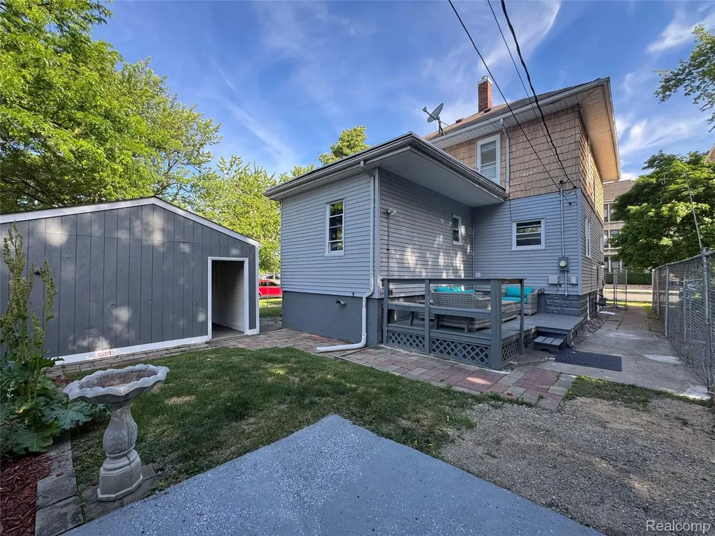 563 Eureka Road Wyandotte City MI 48192