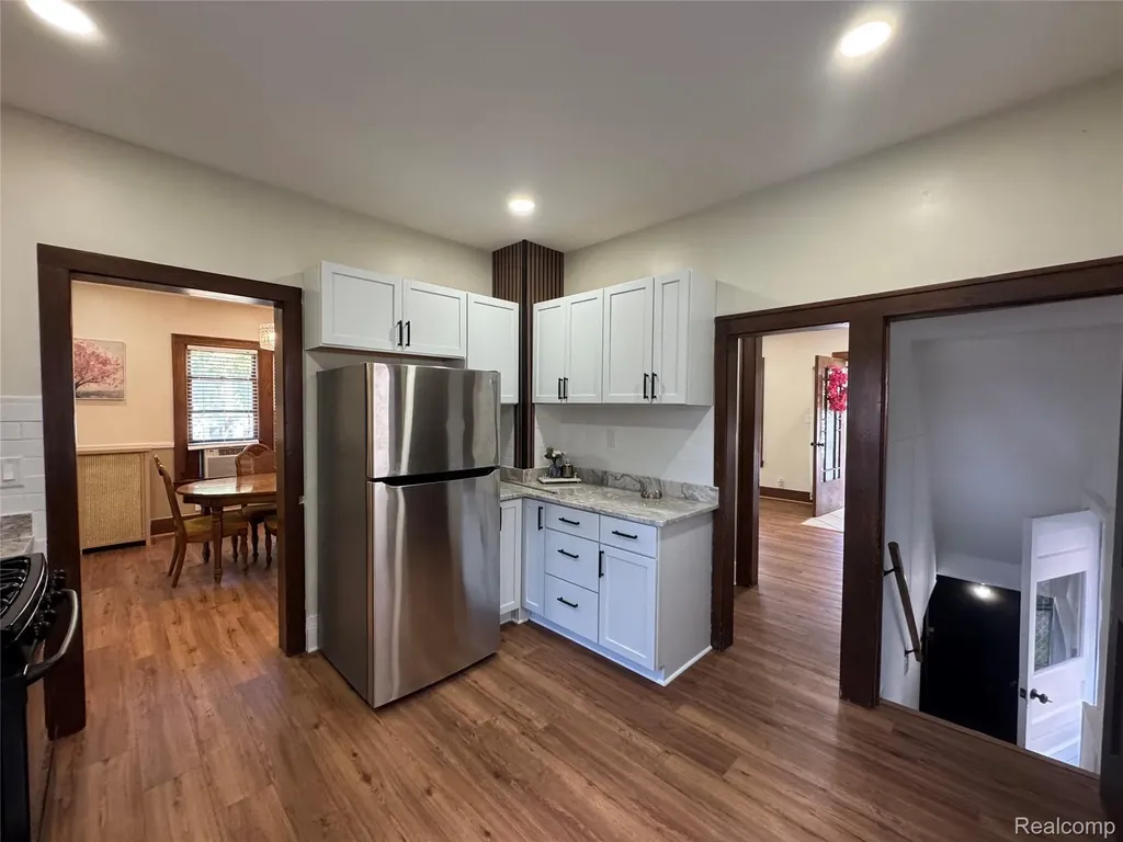563 Eureka Road Wyandotte City MI 48192
