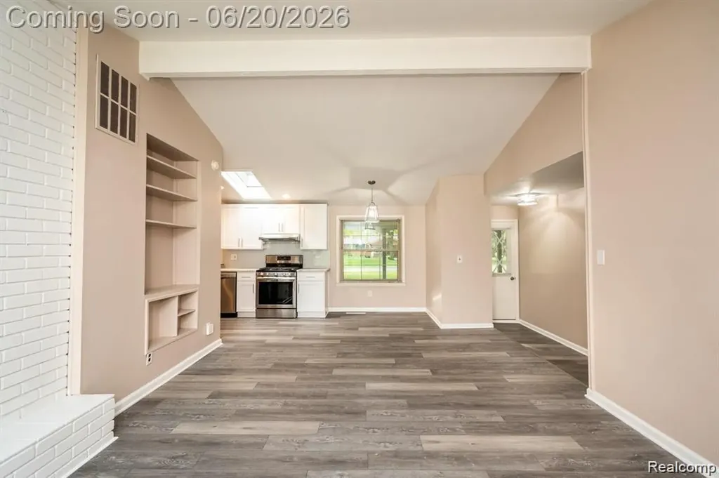 1239 Ashover Drive Bloomfield Charter Township MI 48304