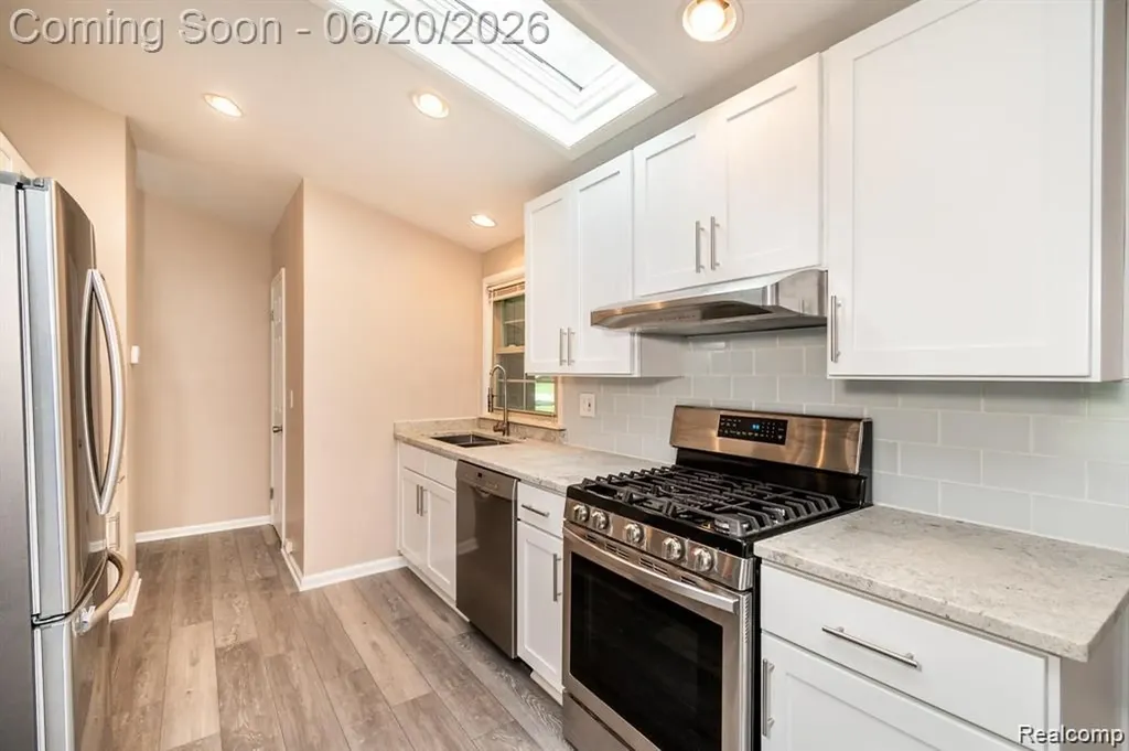 1239 Ashover Drive Bloomfield Charter Township MI 48304