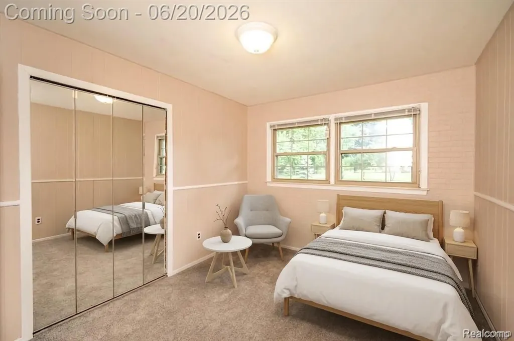 1239 Ashover Drive Bloomfield Charter Township MI 48304