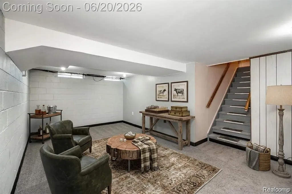 1239 Ashover Drive Bloomfield Charter Township MI 48304