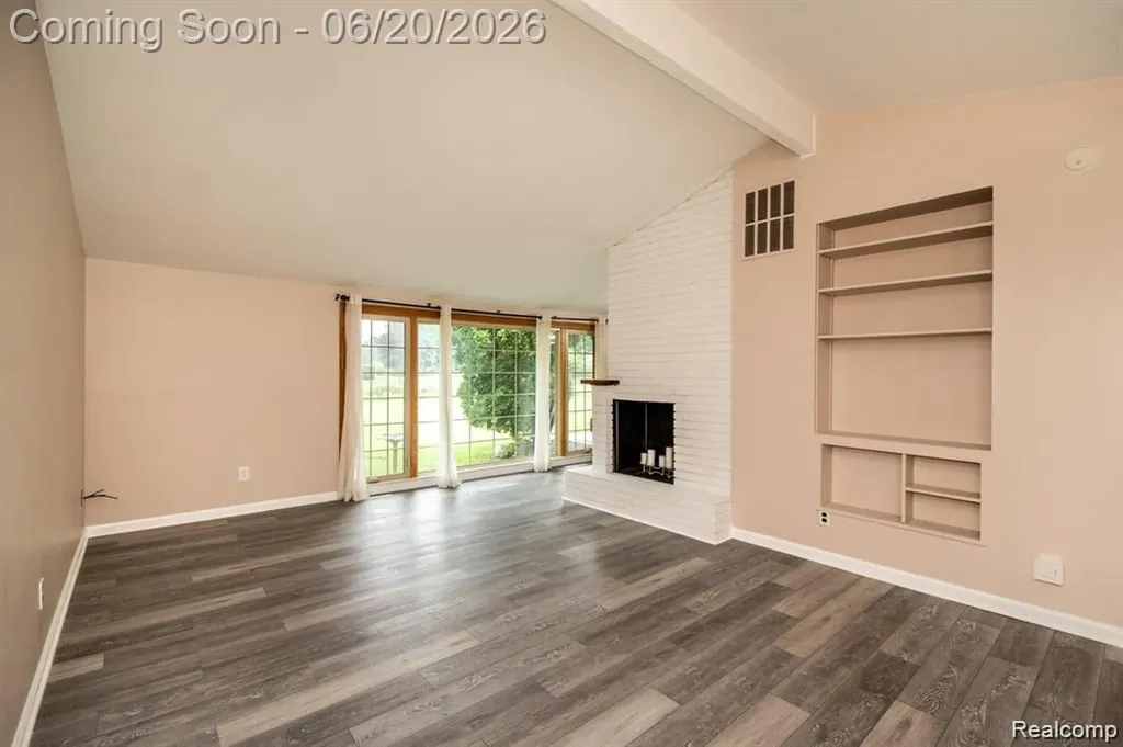 1239 Ashover Drive Bloomfield Charter Township MI 48304