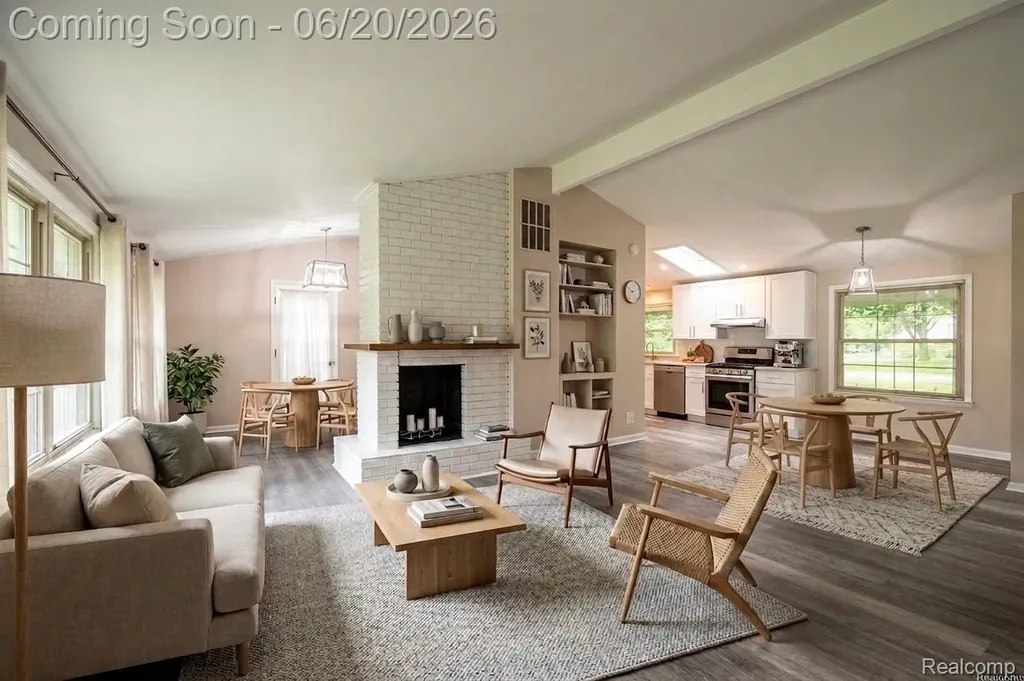 1239 Ashover Drive Bloomfield Charter Township MI 48304