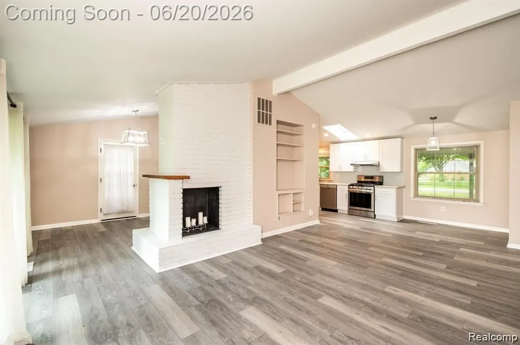 1239 Ashover Drive Bloomfield Charter Township MI 48304
