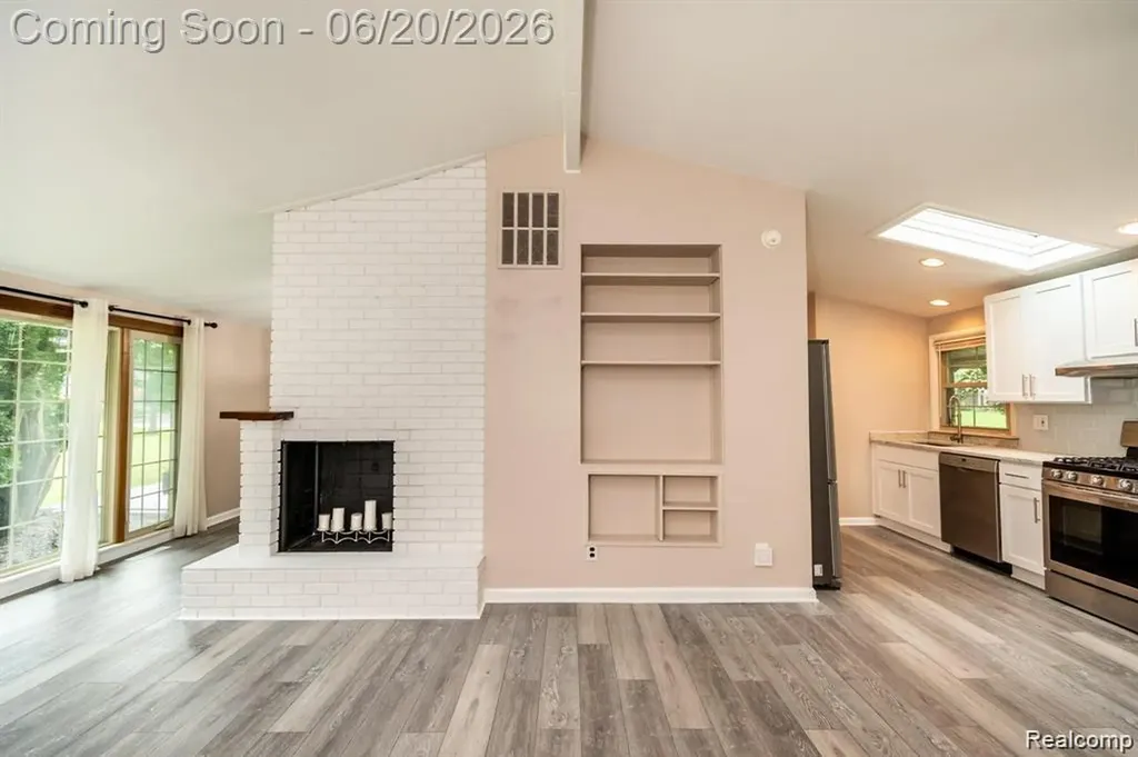1239 Ashover Drive Bloomfield Charter Township MI 48304