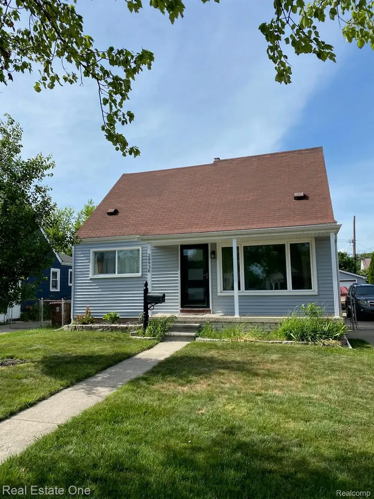28936 Bridge Street Garden City City MI 48135