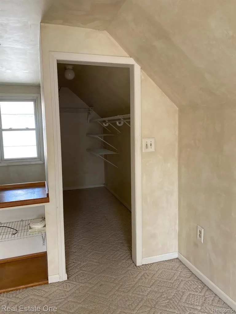 28936 Bridge Street Garden City City MI 48135