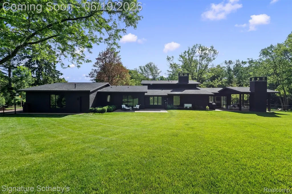4340 Charing Cross Road Bloomfield Hills City MI 48304