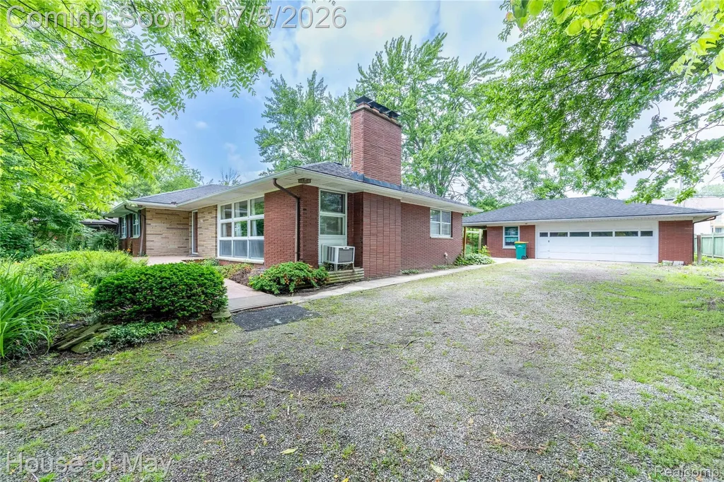 12054 Belleville Road Van Buren Charter Township MI 48111