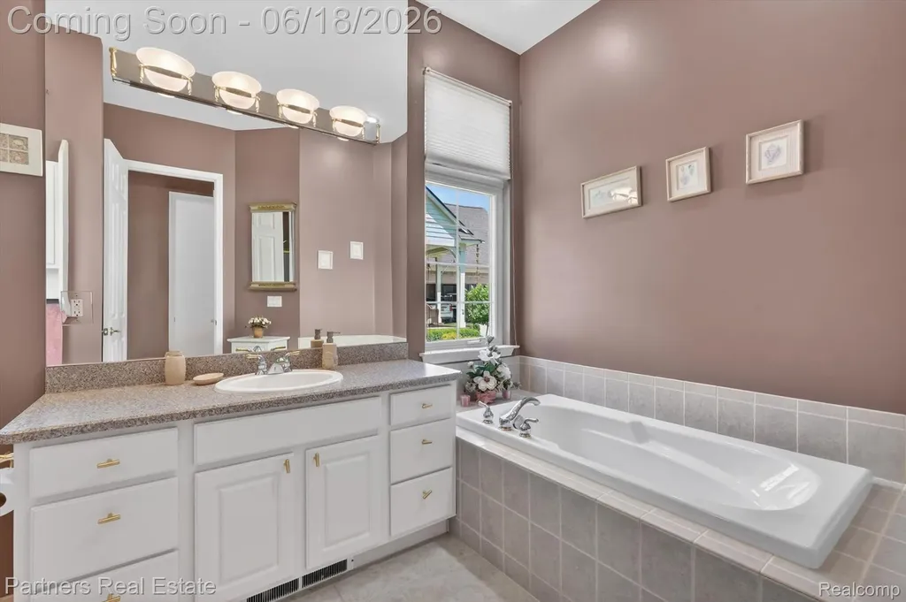 4632 Villa France Drive N Genoa Township MI 48116