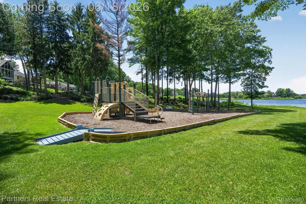 4632 Villa France Drive N Genoa Township MI 48116